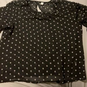 Black with white diamond print. extra large top from old navy.